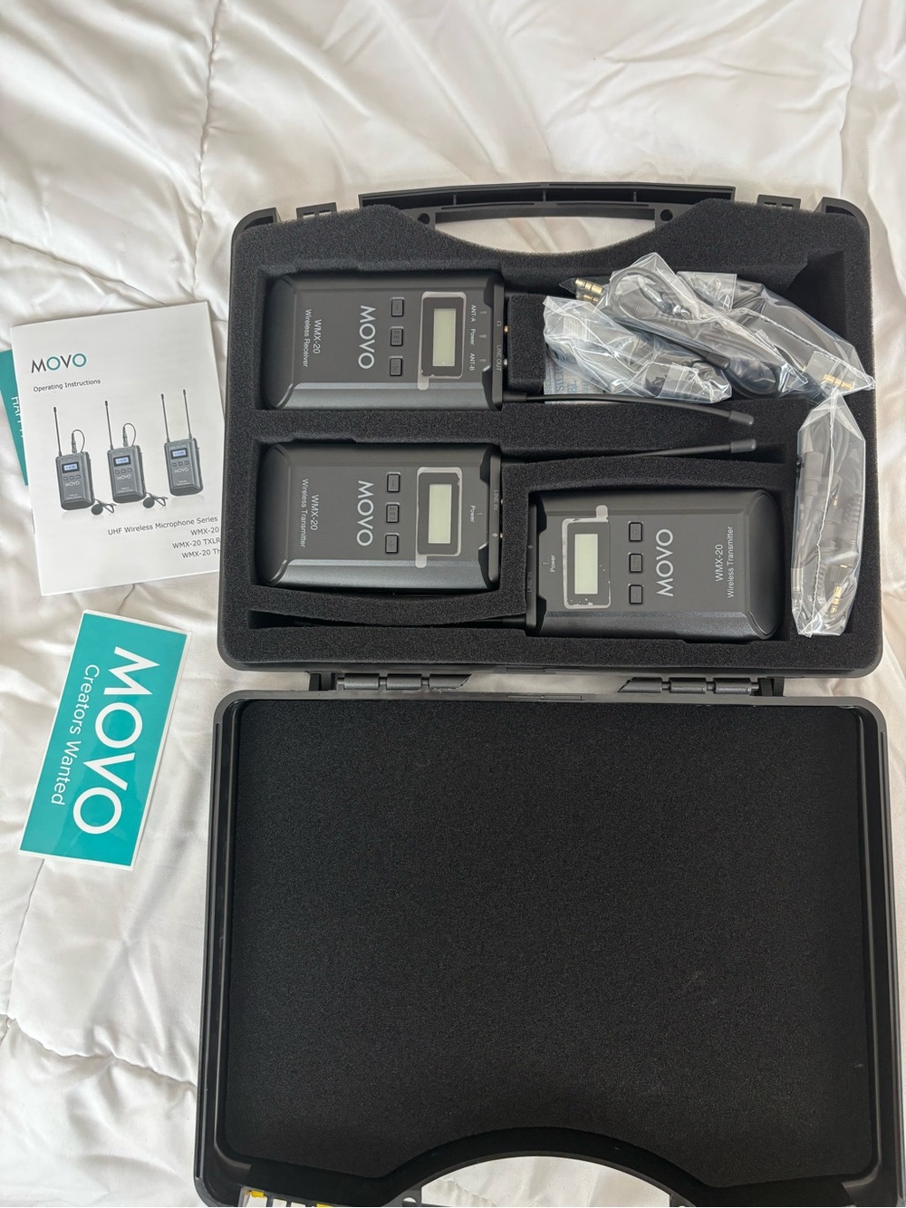 Movo WMX-20 Dual Channel Wireless Microphones BNIB